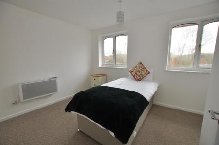 2 bedroom Semi-detached house for sale in Buckingham Close, Stretton, Burton-On-Trent