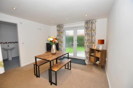 2 bedroom Semi-detached house for sale in Buckingham Close, Stretton, Burton-On-Trent