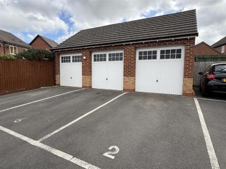 3 bedroom End of terrace house for sale in Butterfly Gardens, Woodville, Swadlincote