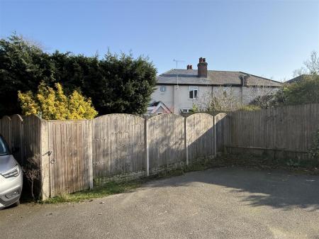 1 bedroom Apartment for sale in Burway Meadow, Alrewas, Burton-On-Trent