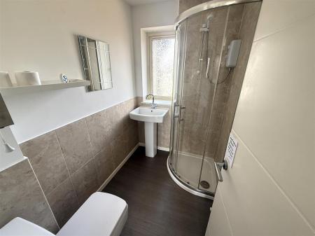 1 bedroom Apartment for sale in Burway Meadow, Alrewas, Burton-On-Trent