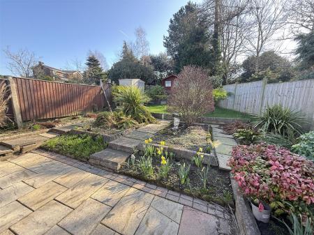 3 bedroom Detached bungalow for sale in Dalebrook Road, Burton-On-Trent