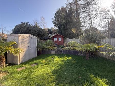 3 bedroom Detached bungalow for sale in Dalebrook Road, Burton-On-Trent