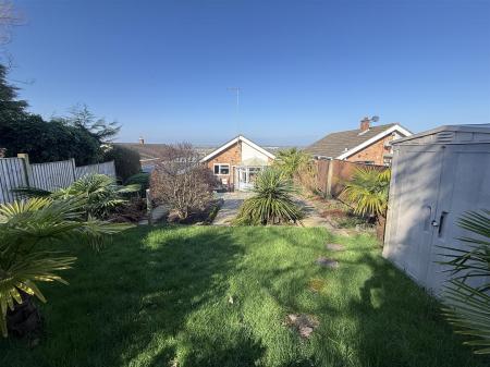 3 bedroom Detached bungalow for sale in Dalebrook Road, Burton-On-Trent