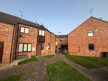 2 bedroom Terraced House to let in Blossom Walk, Derbyshire, Hatton, DE65