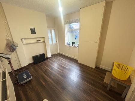 3 bedroom Terraced House to let in Blackpool Street, Staffordshire, Burton upon Trent, DE14