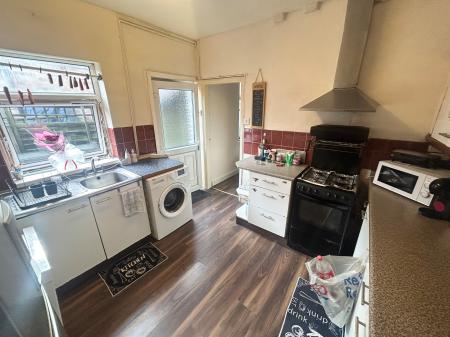 3 bedroom Terraced House to let in Blackpool Street, Staffordshire, Burton upon Trent, DE14