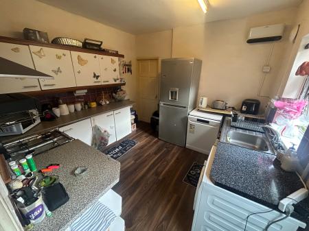 3 bedroom Terraced House to let in Blackpool Street, Staffordshire, Burton upon Trent, DE14