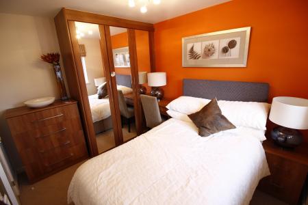 3 bedroom House to let in Hope Way, Church Gresley, DE11