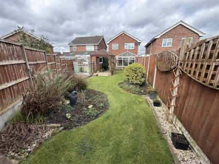 3 bedroom Detached house for sale in Ferrers Avenue, Tutbury, Burton-On-Trent