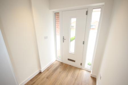 3 bedroom Town house to let in Park Road, Barton-under-Needwood, DE13