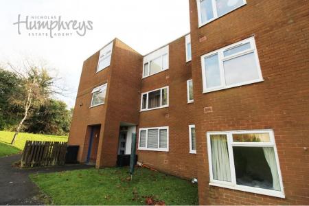 2 bedroom Apartment for sale in Albany Court, Binswood Road, Halesowen