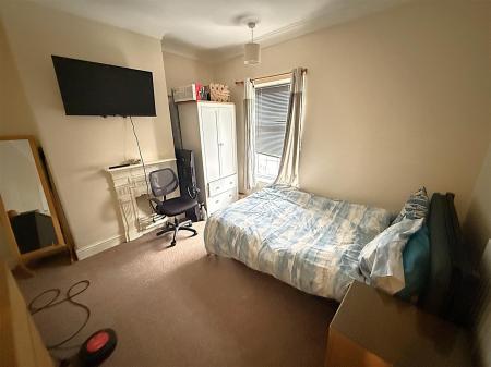 2 bedroom Terraced House for sale in Oak Street, Burton-On-Trent