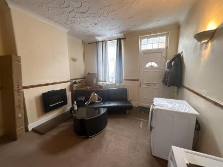 2 bedroom Terraced House for sale in Oak Street, Burton-On-Trent