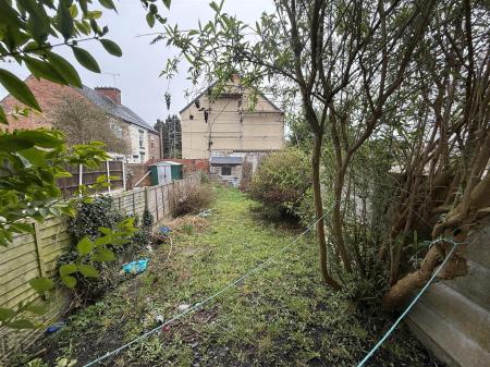 2 bedroom Terraced House for sale in Oak Street, Burton-On-Trent