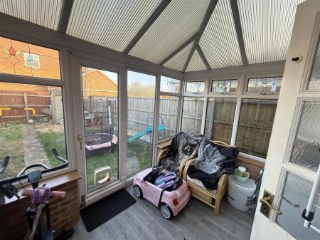 2 bedroom Town house for sale in Ratcliffe Avenue, Branston, Burton-On-Trent