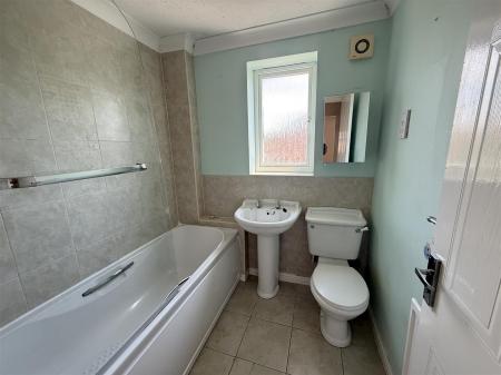 2 bedroom Town house for sale in Ratcliffe Avenue, Branston, Burton-On-Trent