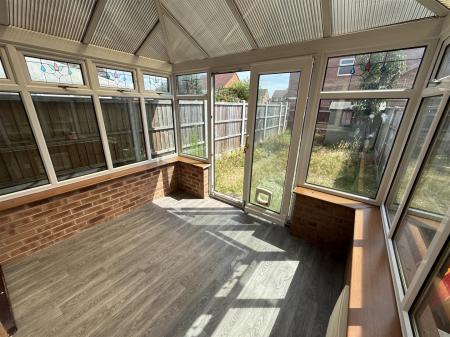 2 bedroom Town house for sale in Ratcliffe Avenue, Branston, Burton-On-Trent