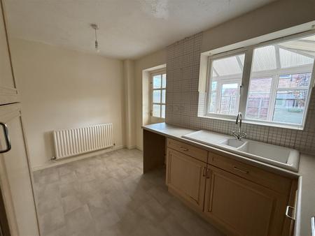 2 bedroom Town house for sale in Ratcliffe Avenue, Branston, Burton-On-Trent