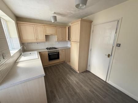 2 bedroom Town house for sale in Ratcliffe Avenue, Branston, Burton-On-Trent