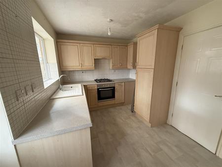 2 bedroom Town house for sale in Ratcliffe Avenue, Branston, Burton-On-Trent