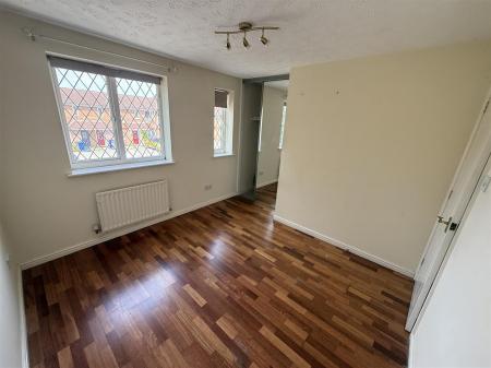 2 bedroom Town house for sale in Ratcliffe Avenue, Branston, Burton-On-Trent