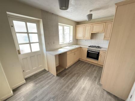 2 bedroom Town house for sale in Ratcliffe Avenue, Branston, Burton-On-Trent