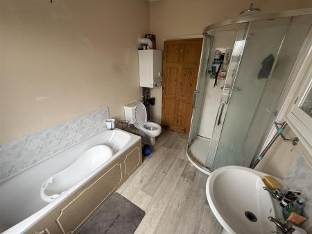 2 bedroom Terraced House for sale in Derby Street, Burton-On-Trent