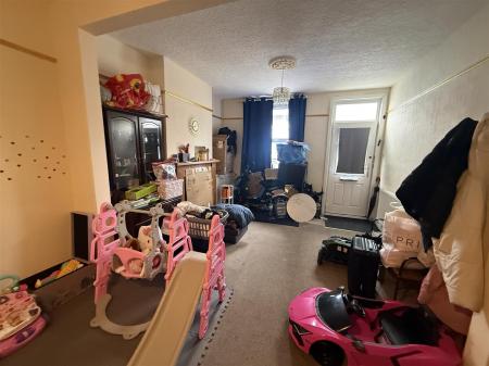 2 bedroom Terraced House for sale in Derby Street, Burton-On-Trent