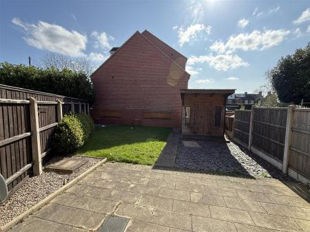 2 bedroom End of terrace house for sale in Barley Close, Burton-On-Trent