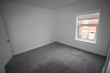 2 bedroom Terraced House to let in Oak Street, Staffordshire, Burton upon Trent, DE14