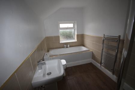 2 bedroom Terraced House to let in Oak Street, Staffordshire, Burton upon Trent, DE14