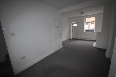 2 bedroom Terraced House to let in Oak Street, Staffordshire, Burton upon Trent, DE14
