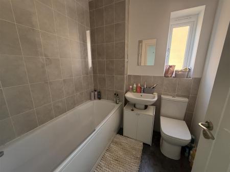 2 bedroom Town house for sale in Skylark Drive, Branston, Burton-On-Trent