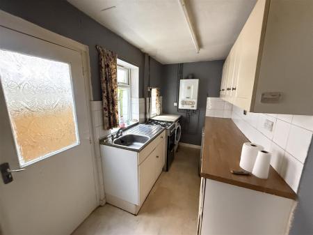 2 bedroom Terraced House for sale in Blackpool Street, Burton-On-Trent