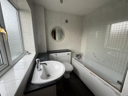 3 bedroom Detached house for sale in Clay Street East, Burton-On-Trent