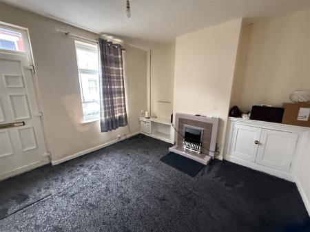 3 bedroom Terraced House for sale in Uxbridge Street, Burton-On-Trent
