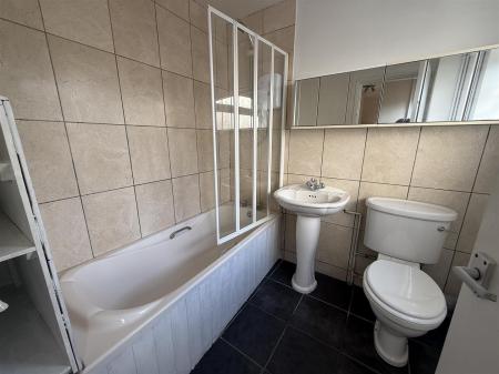 3 bedroom Terraced House for sale in Uxbridge Street, Burton-On-Trent