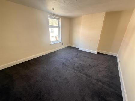3 bedroom Terraced House for sale in Uxbridge Street, Burton-On-Trent