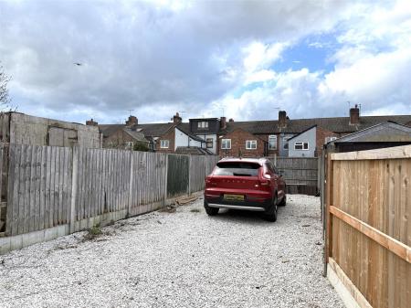 3 bedroom Terraced House for sale in Wetmore Road, Burton-On-Trent