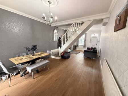 3 bedroom Terraced House for sale in Wetmore Road, Burton-On-Trent