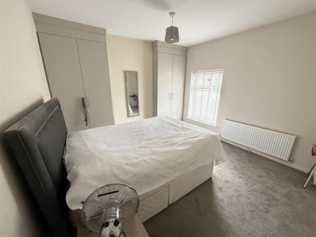 3 bedroom Terraced House for sale in Wetmore Road, Burton-On-Trent