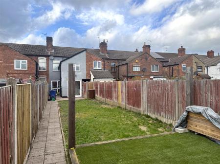 3 bedroom Terraced House for sale in Wetmore Road, Burton-On-Trent