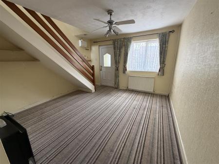 2 bedroom Semi-detached house for sale in The Cloisters, Burton-On-Trent