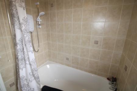 2 bedroom Semi-detached house to let in Glamis Close, Burton Upon Trent, Stretton, DE13