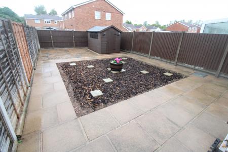 2 bedroom Semi-detached house to let in Glamis Close, Burton Upon Trent, Stretton, DE13