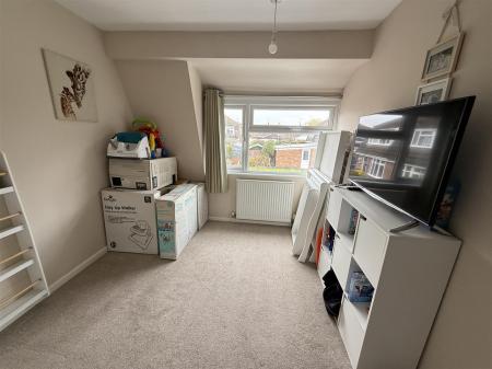 3 bedroom Semi-detached house for sale in Lovatt Close, Stretton, Burton-On-Trent