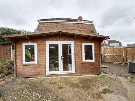 3 bedroom Semi-detached house for sale in Lovatt Close, Stretton, Burton-On-Trent