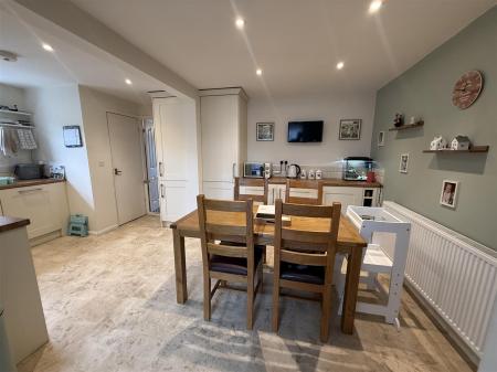 3 bedroom Semi-detached house for sale in Lovatt Close, Stretton, Burton-On-Trent