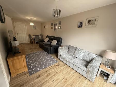 3 bedroom Semi-detached house for sale in Field Lane, Burton-On-Trent